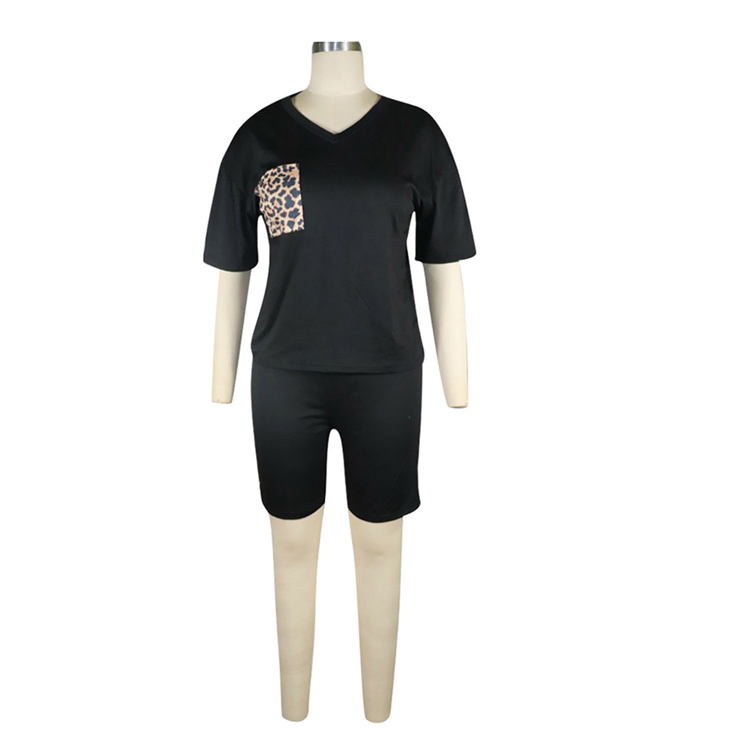 2021 Women's Sports Suit Summer Fashion Short Sleeve Leopard Print Sweatshirt and Sweatshorts Two Piece S