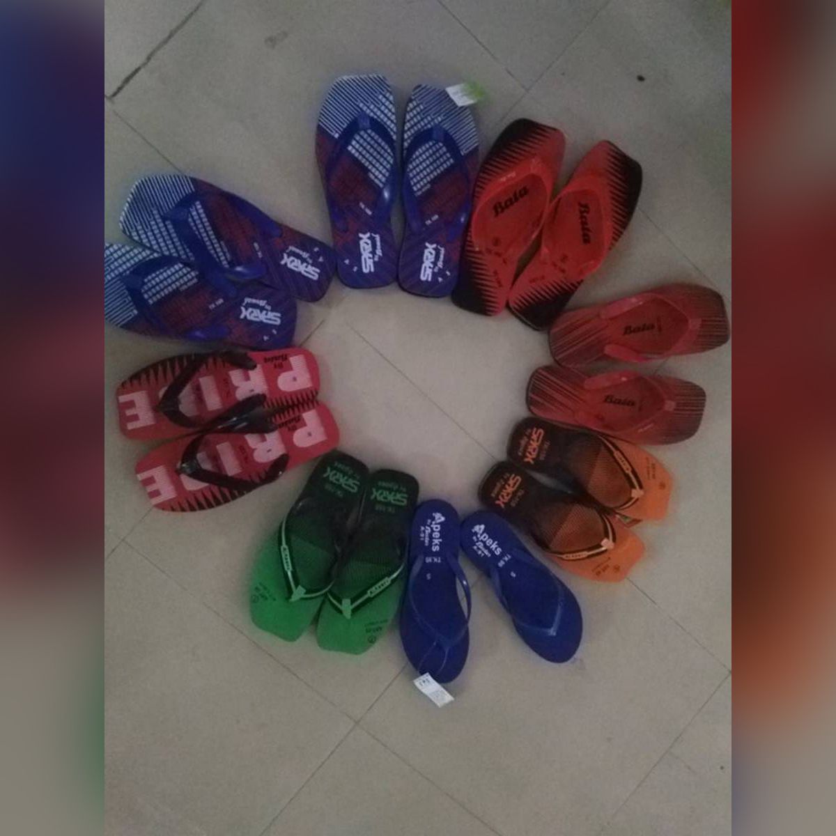 Sandal men and women use