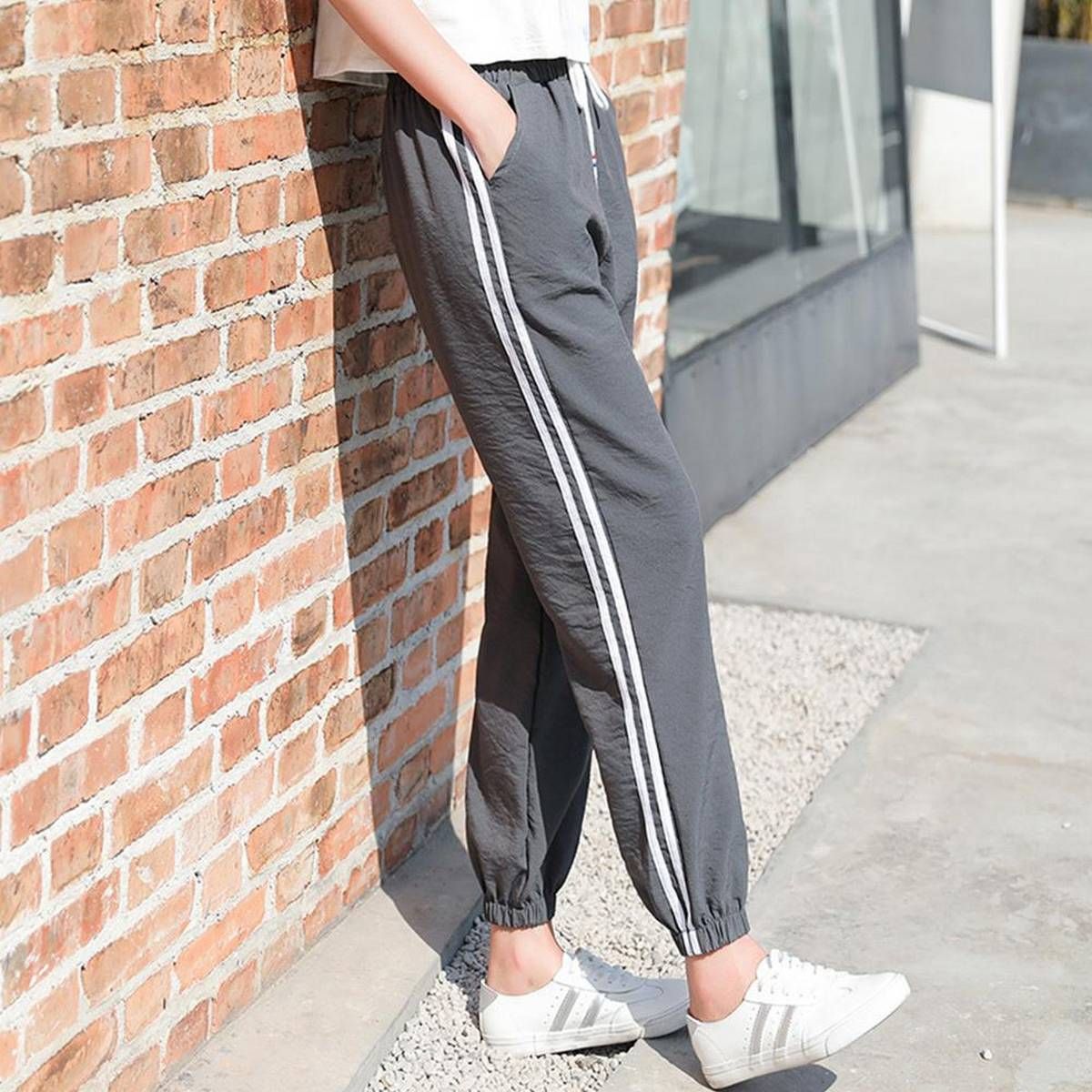 Casual Wild Nine-point Bloomers Sweatpants for women