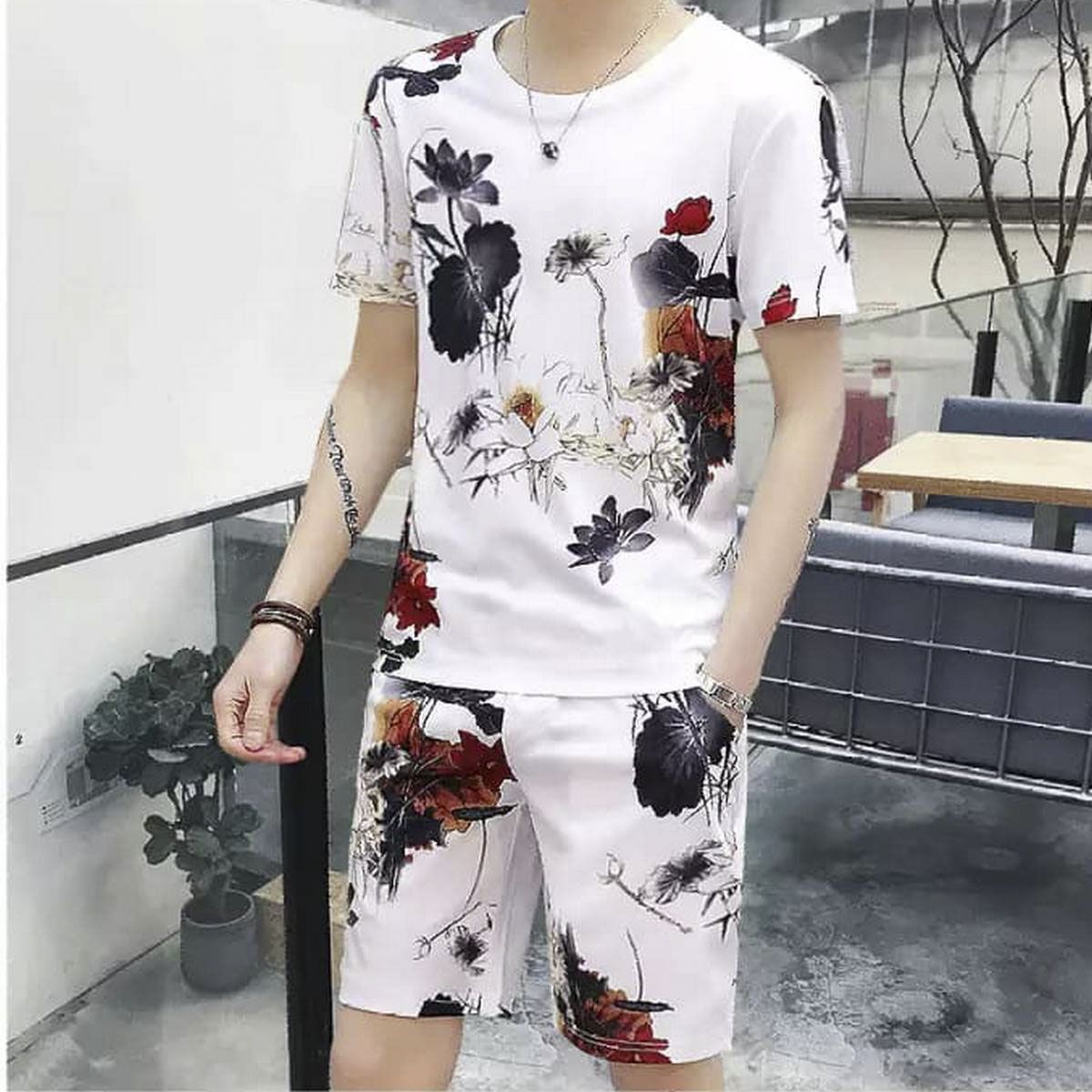 High Quality T-shirt & 2 Quarter Pants For Man