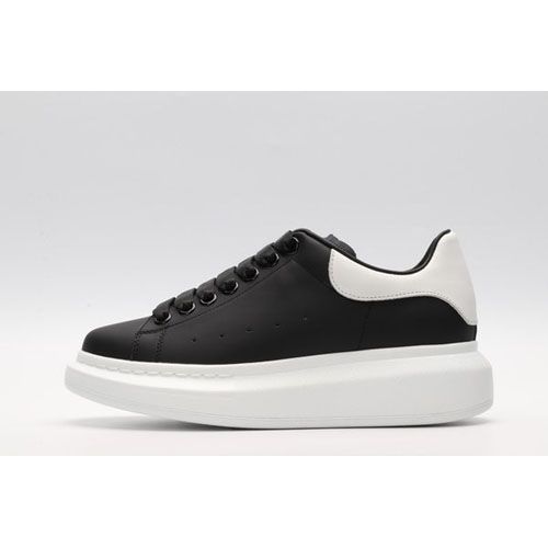 2022 mc Designer shoes  Alexander classic suede velvet leather flats platform oversized men espadrille flat sneakers