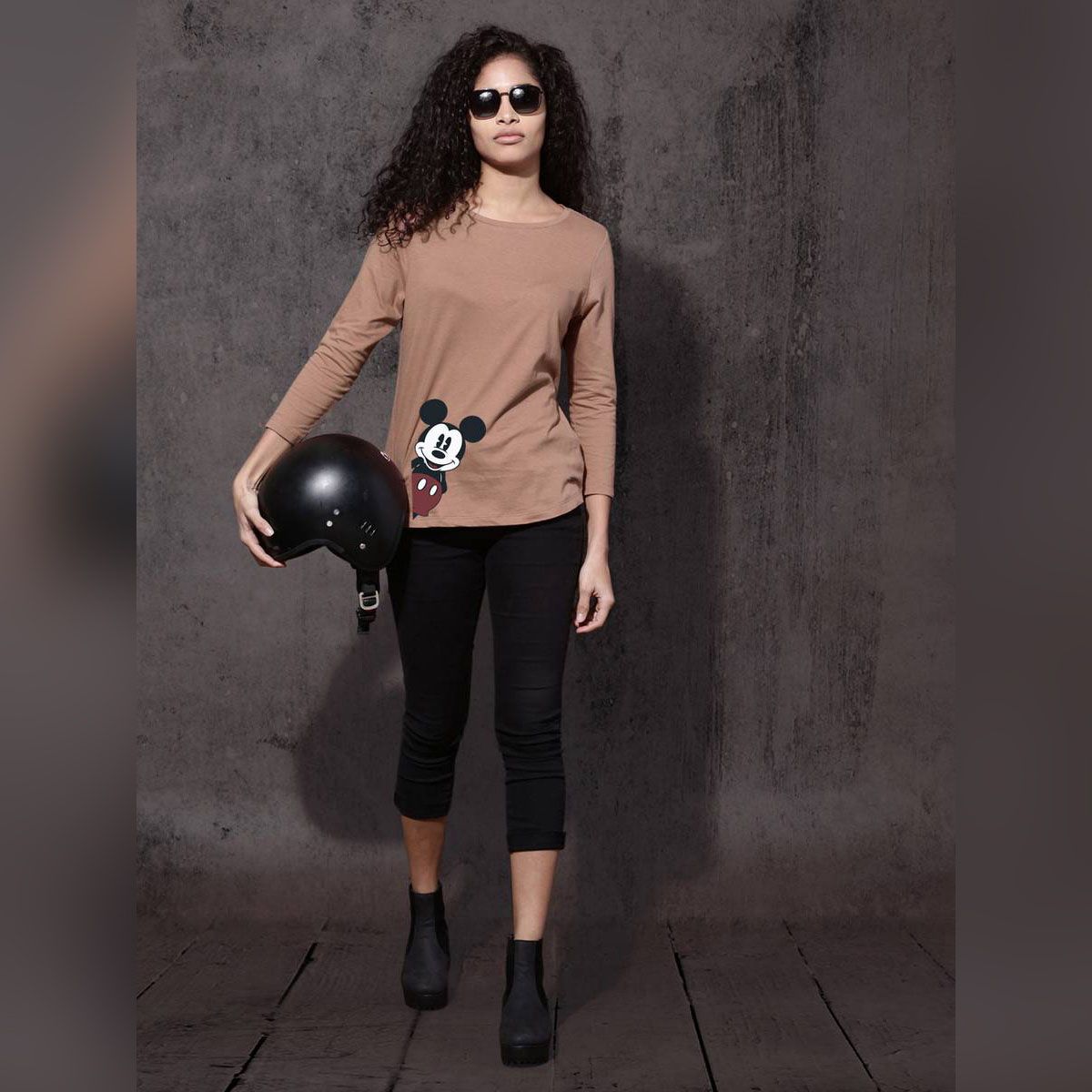Ladies T-shirt 4 Quarter