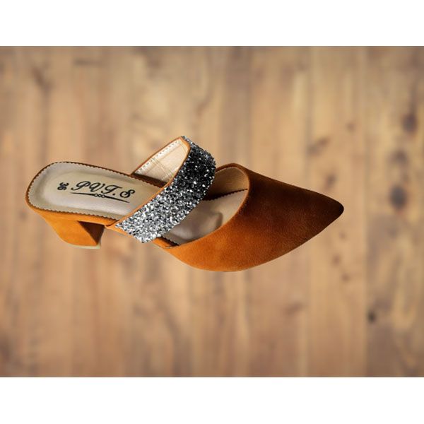 New  Fashion Brown Stylish heels for hand market one's women