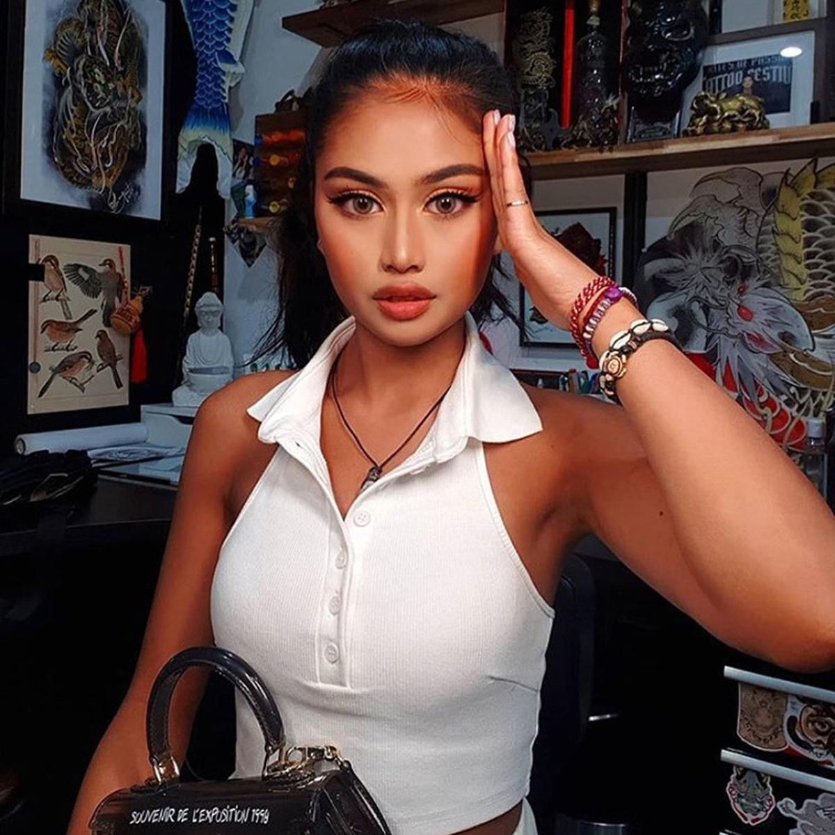 Women Solid Color Vest Top New Fashion Button V-neck Short Slim Exposed Navel Pullover Shirt