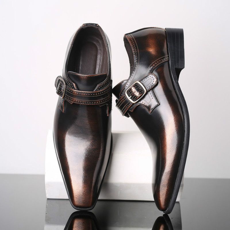 Pointed British Style Men Leather Shoes Buckle Low Heel Shoes