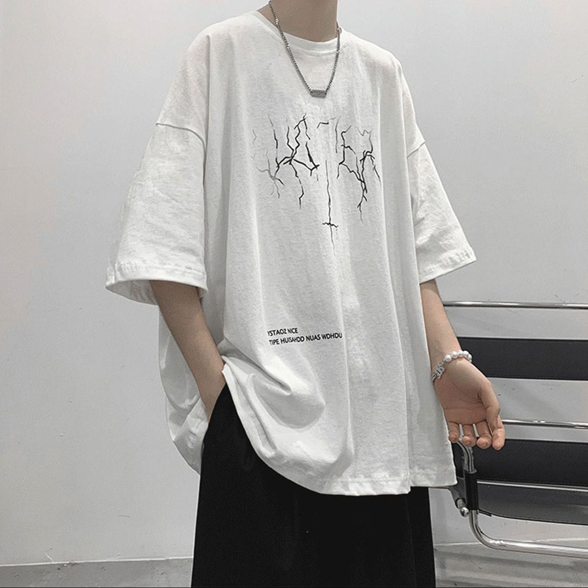 Oversized T-shirt men's lightning print solid color shirt spring and Summer round neck casual Jnese men's short sleeves