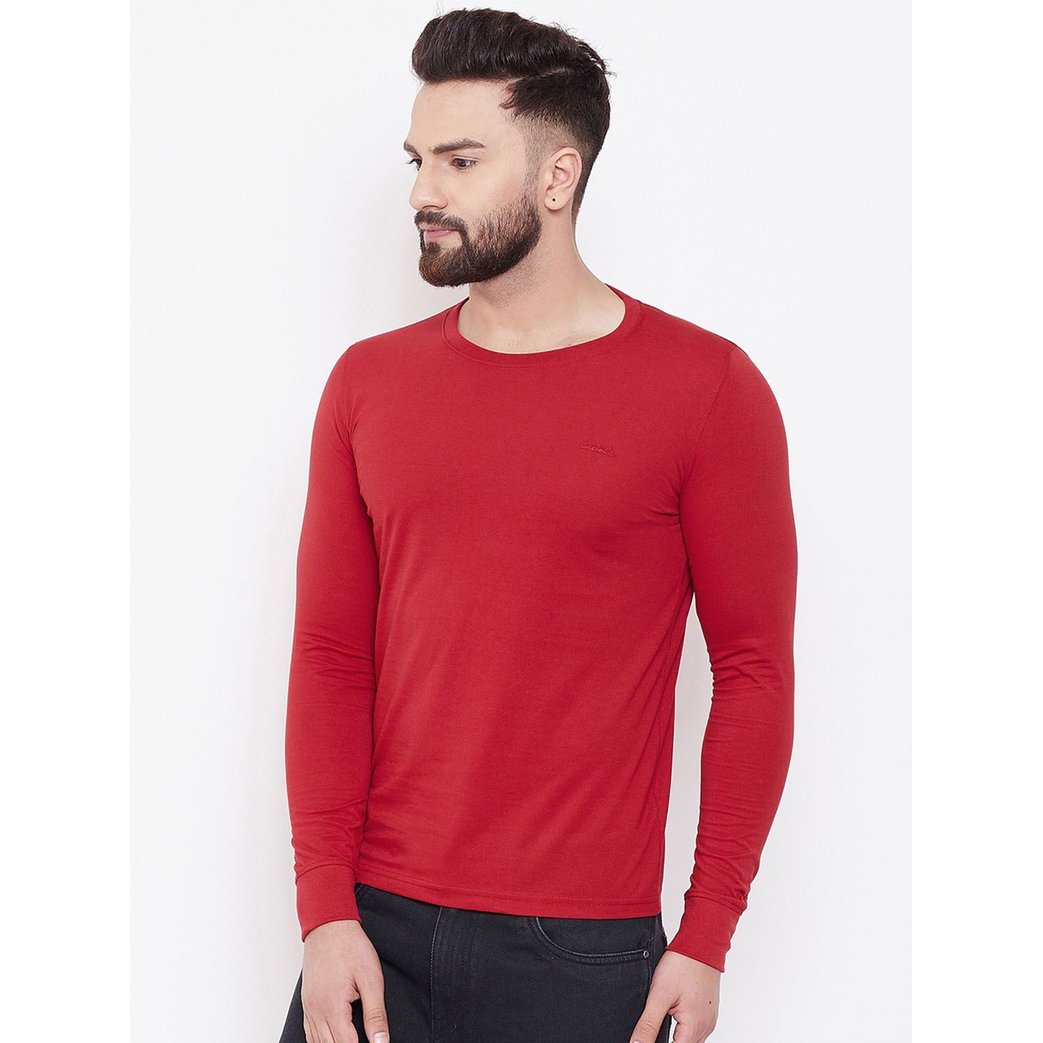 Men Red Slim Fit Solid Round Neck T-shirt