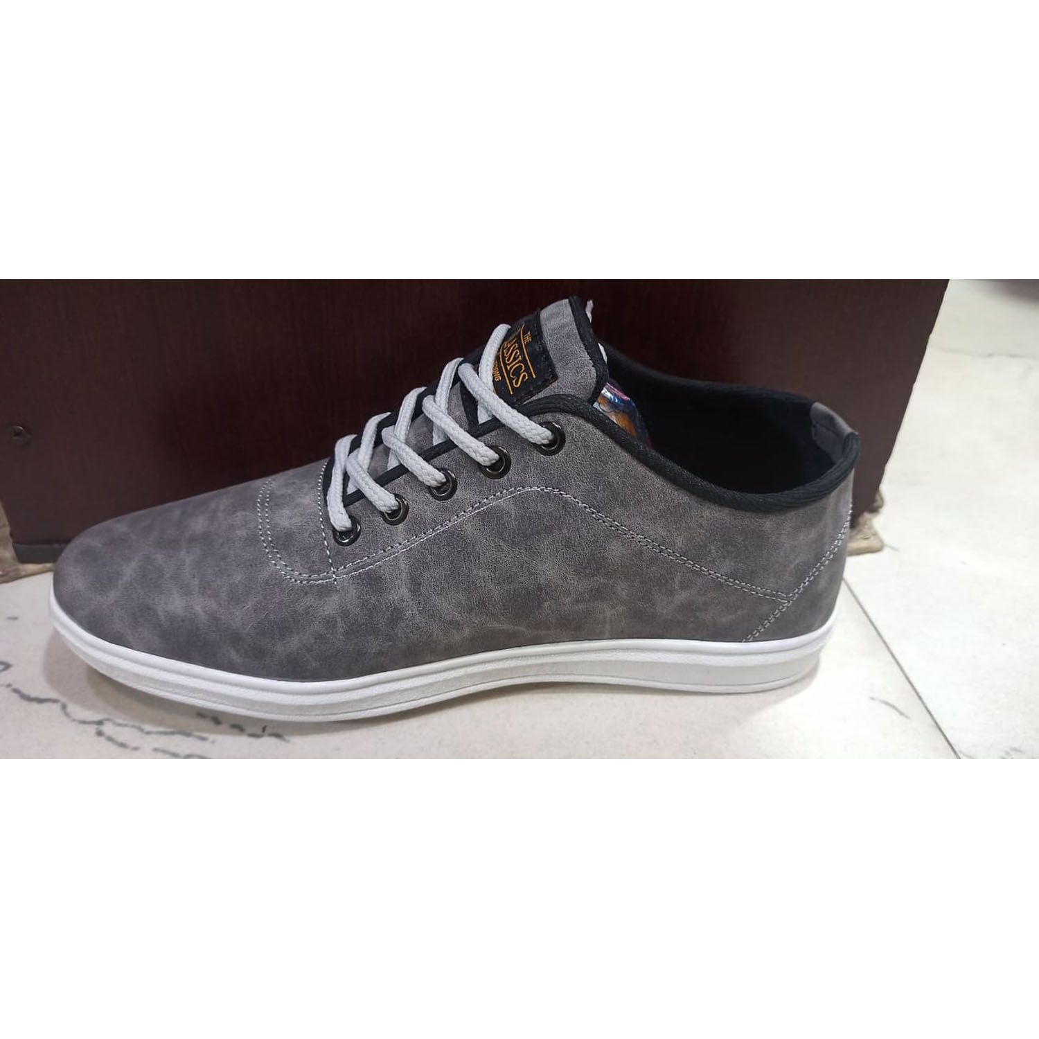 High quality rubber soul shoe for men and Chocklet color