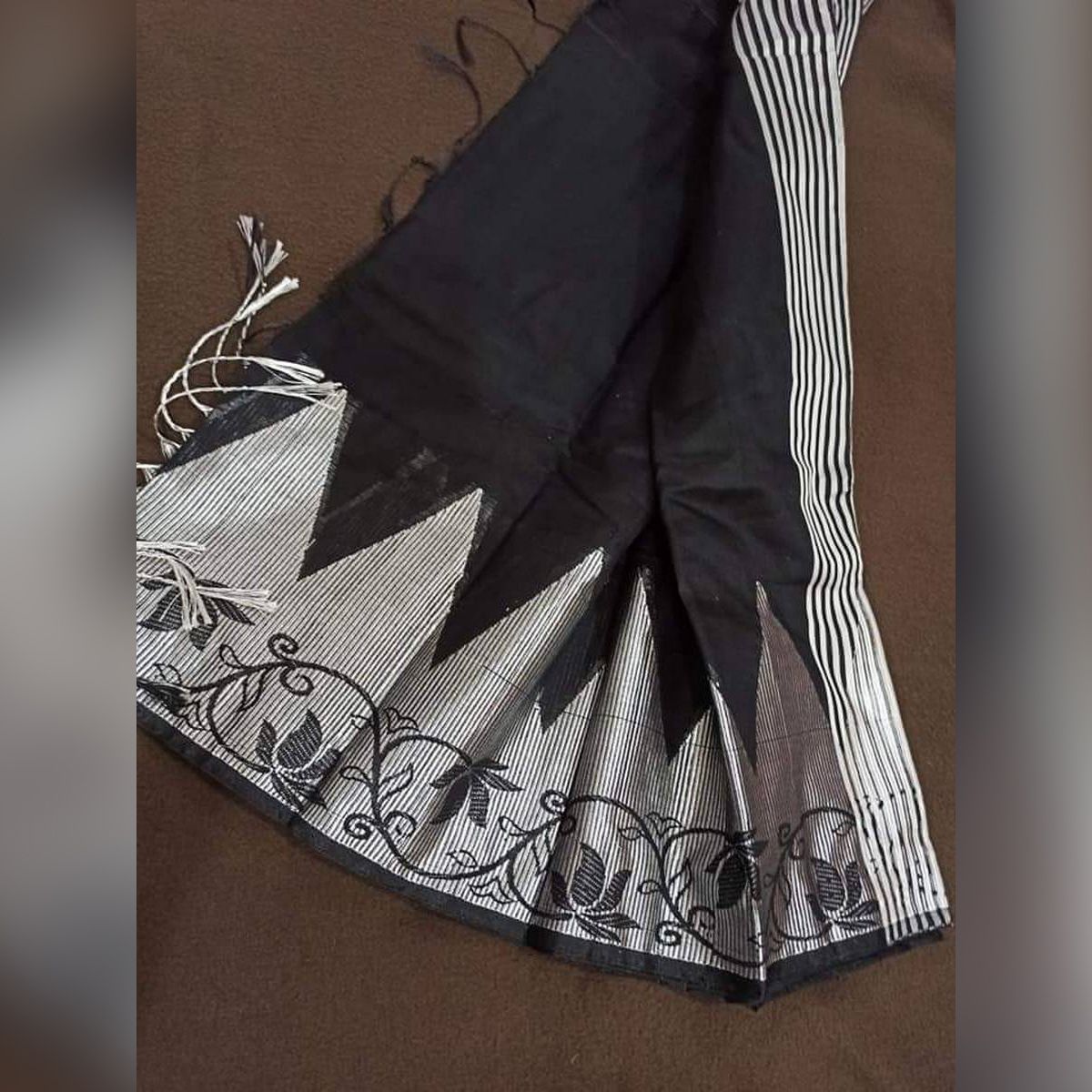 Tangail Dhupian Halfsilk Saree for Women