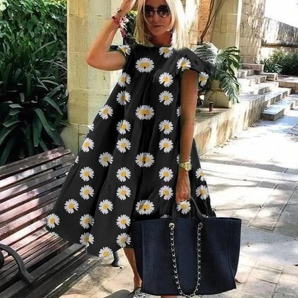 Women Dress Short Sleeve Pleated Long Dresses Fashion Bohemian Dress Solid Loose Summer Dresses Plus Size White Black New