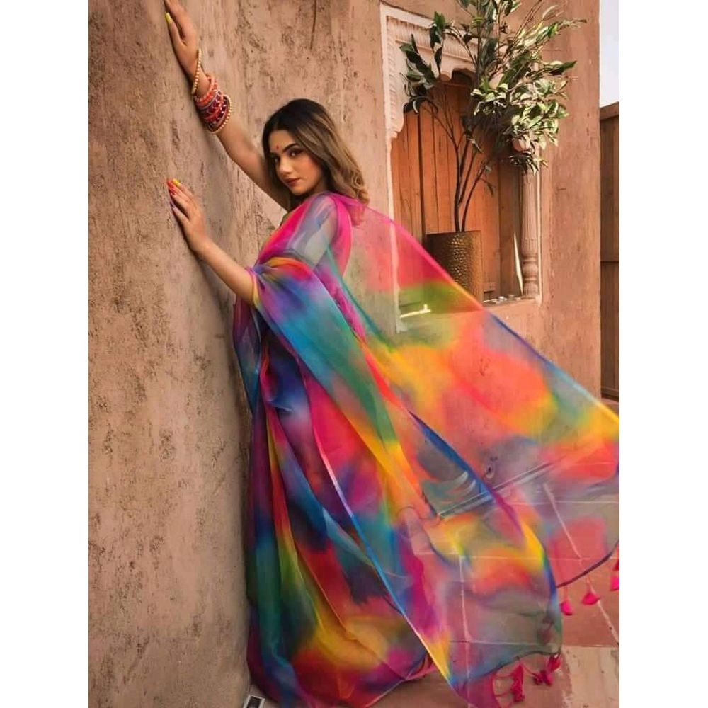 Exclusive Designer Hand Print Half Silk Saree For Stylesh & fashionable For women
