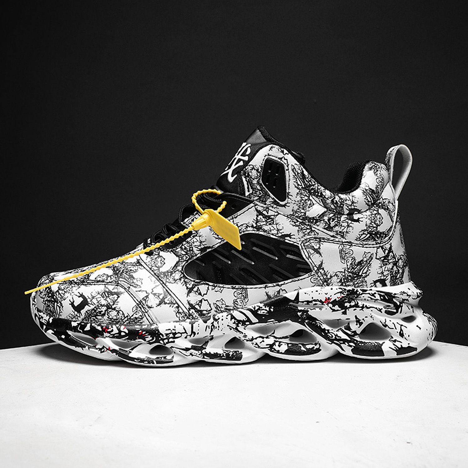 Men's high-top explosion sports shoes graffiti wild tide shoes basketball shoes