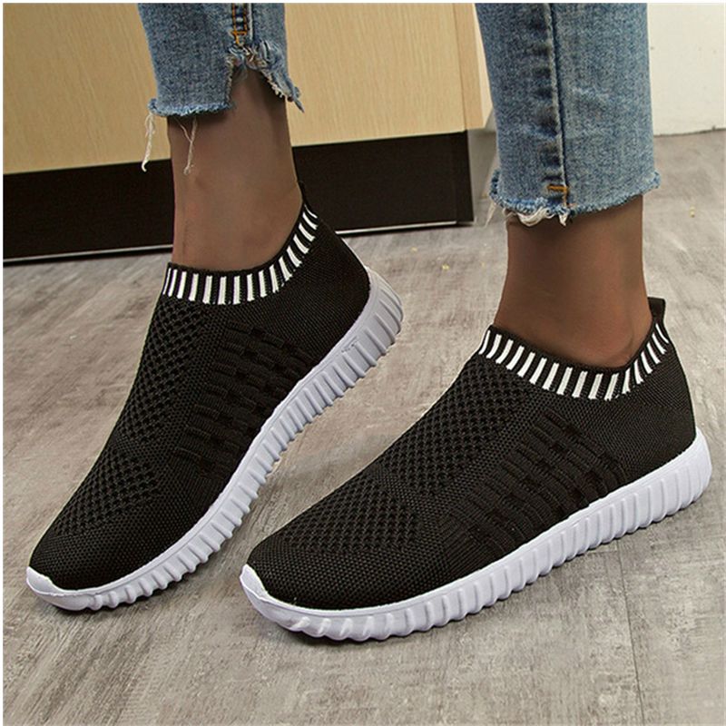 Large Size Women Shoes Sports Leisure Flying Running Shoes