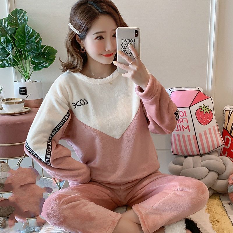 Wholesale  Autumn Winter Women Warm Flannel Pajama Set Thicken Girl Print Pyjama Set Long Sleeve Sleepwear Set Women