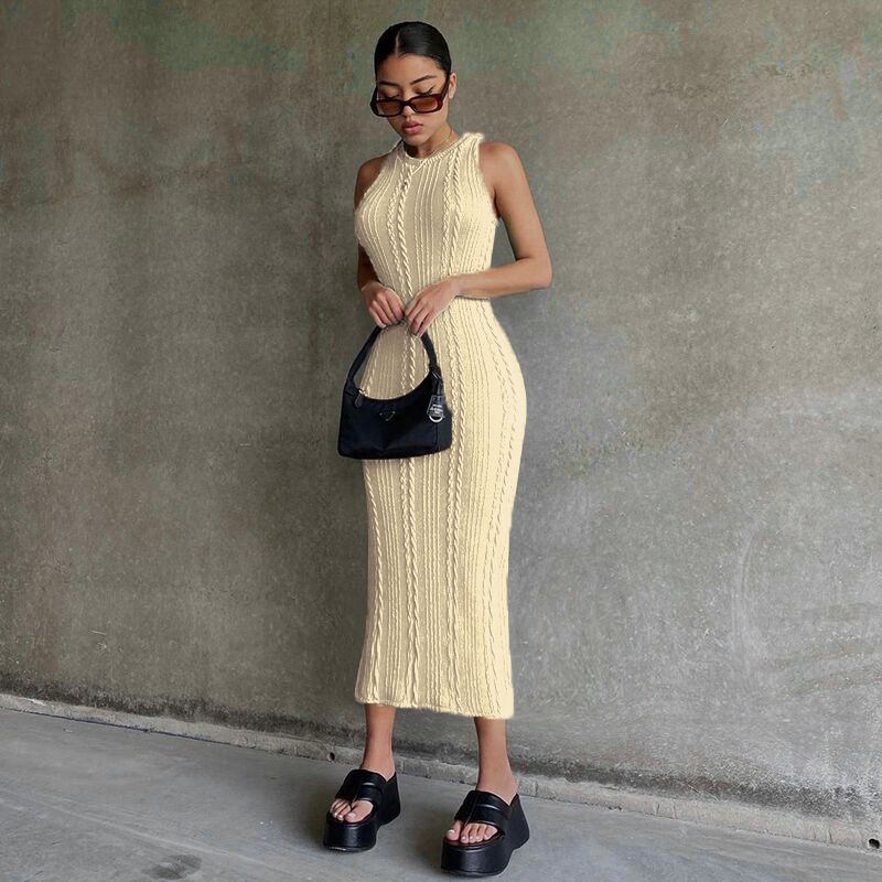 Hugcitar 2021 Sleeveless O-Neck Sweater Bodycon Crochet Solid  Dress Summer Women Streetwear Party Club Elegant Clothing Y2K