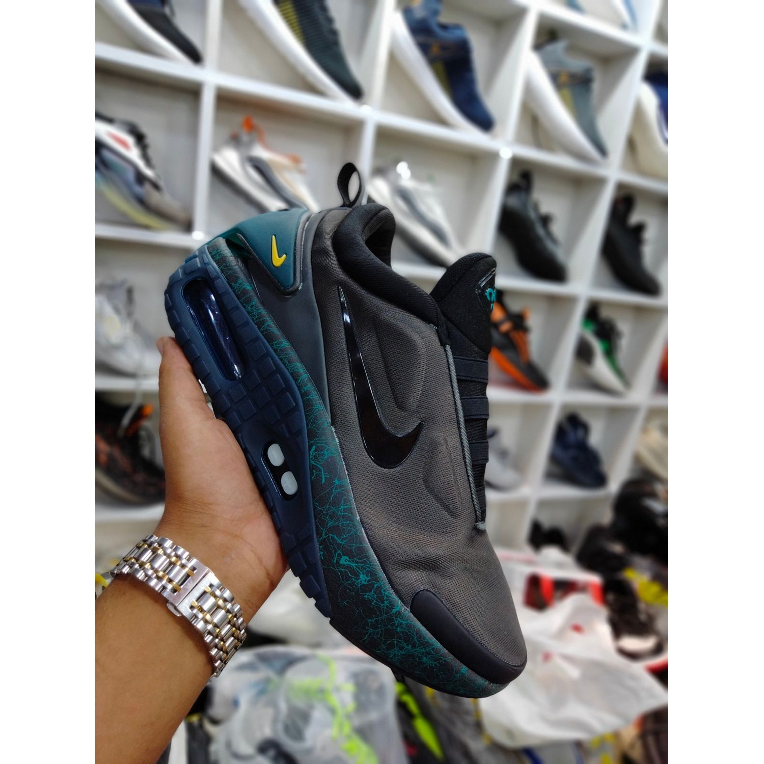 Men's Shoes Nik Adapt AutoMax sneakers