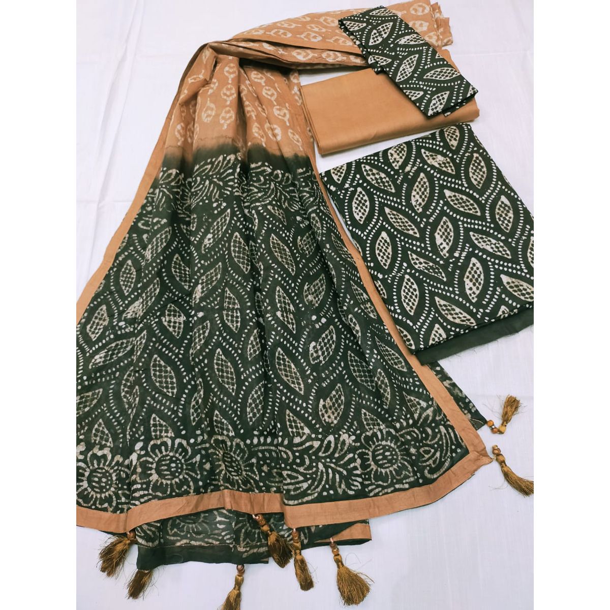 NADIA EXPORT Quality Les Batik Three Piece [3 Piece] For Women Gorgeous Fashionable Party Dresses কোয়ালিটি লেইছ বাটিক থ্রি পিছ (পাকা রং)