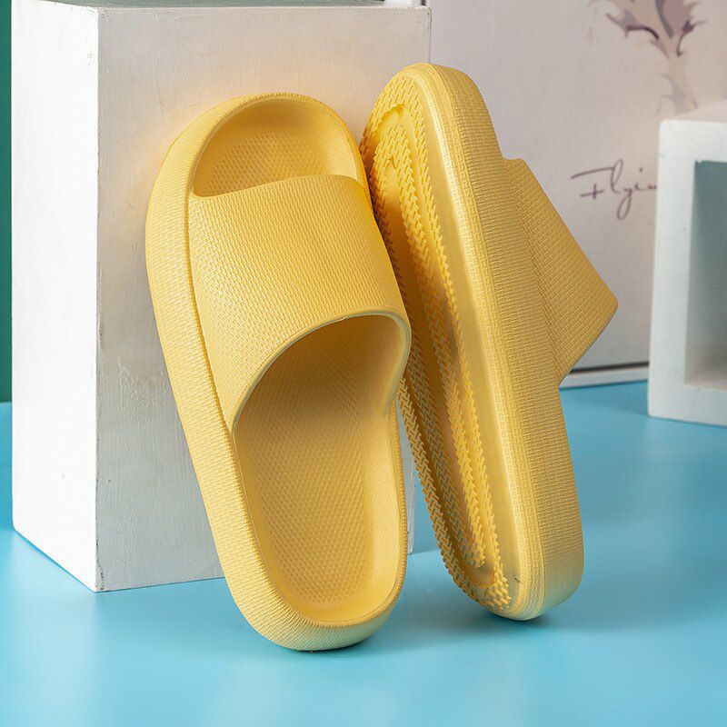 Pillow Slides Slippers Comfy Shoes Non-slip Bathroom Home shoesThicked Bottom Slippers Slides Women's sandals Summer Flip flops