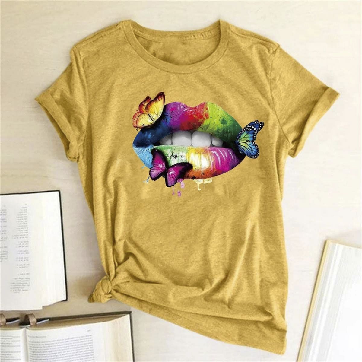 Color lips  summer collection T shirt