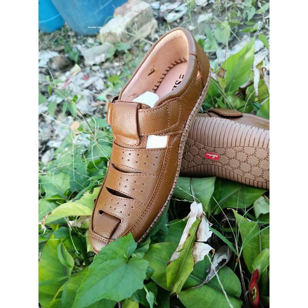 Design Black Sandal For Men 2021