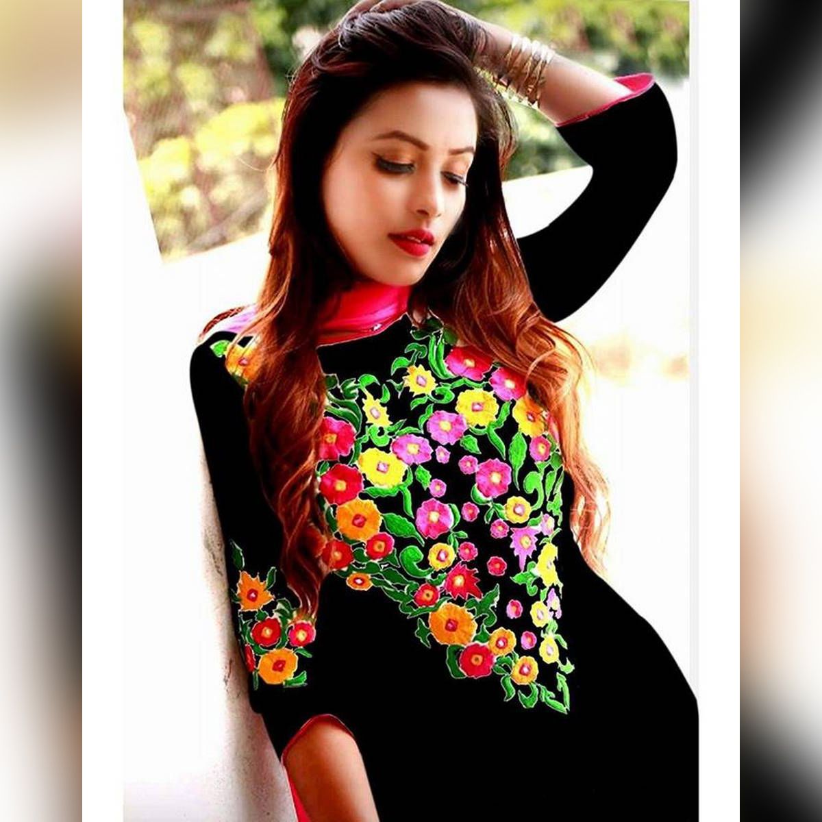 Unstitched  Black  Georgette  Salwar  Kameez  for  Women