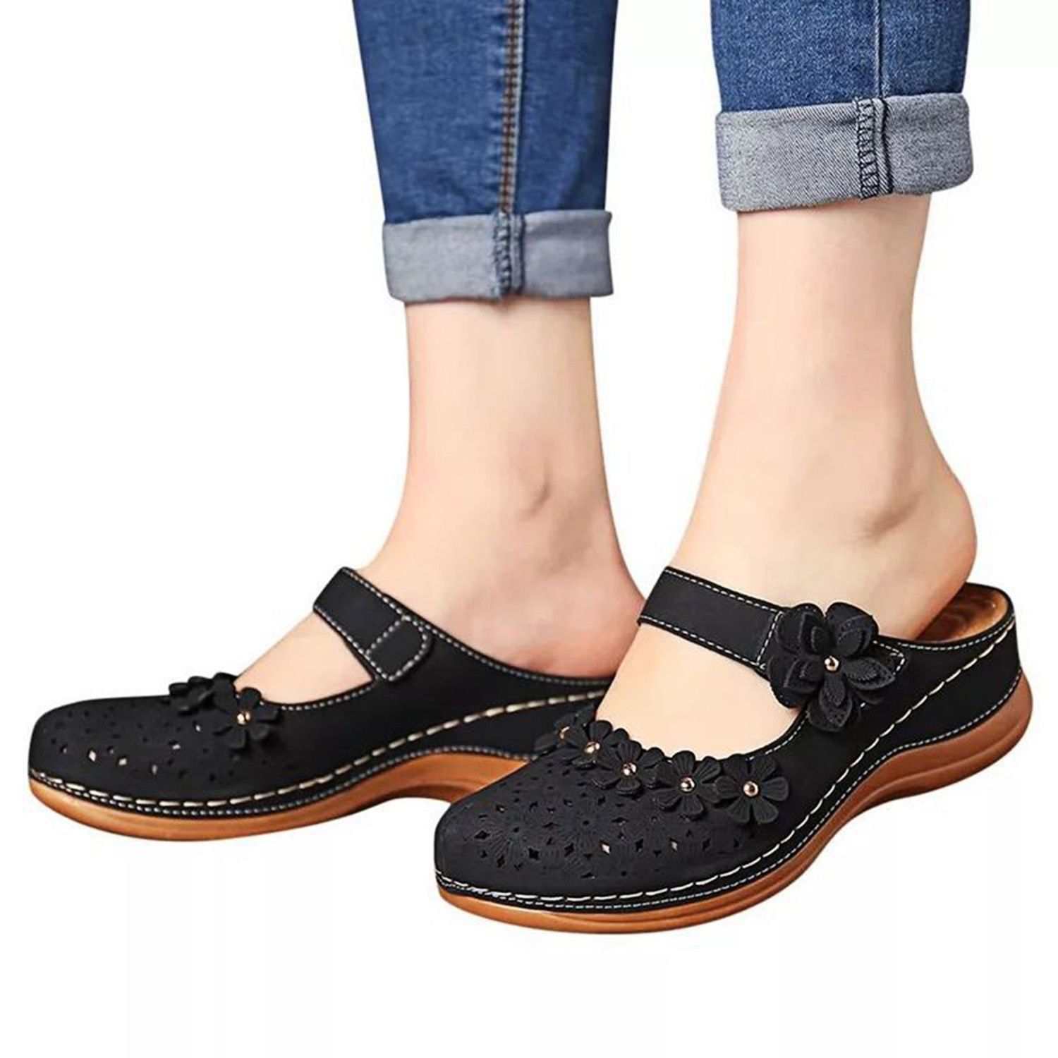Summer Sandals Slip-on Flower Decor Round Toe Women Sandals