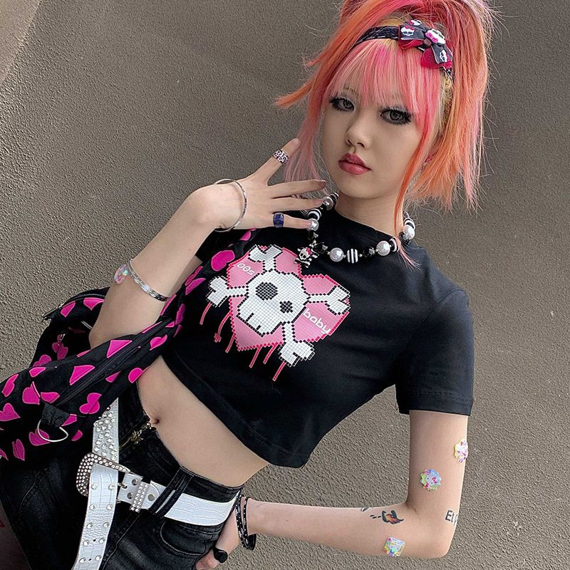 Love Skull Print Anime Harajuku goth Female women t-shirts Kawaii Short Anime T Shirt Summer tee Women Streetwear crop Tops y2k