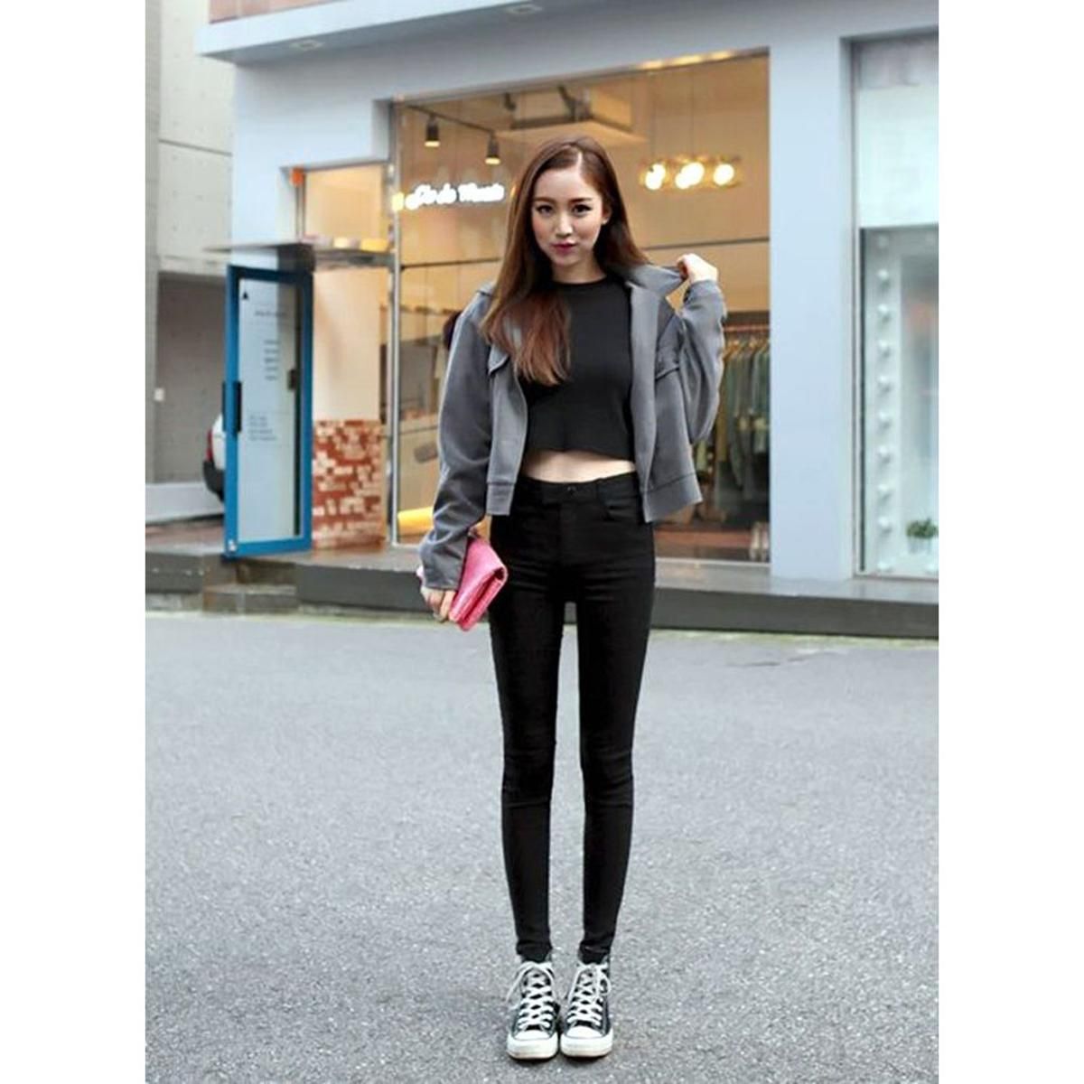 Stylish Ladies Denim Jeans  Pant For Woman
