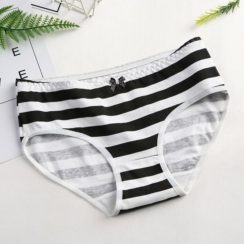 Women's Underwear Cotton Stretch Panties 1 PCS (Random Colour)