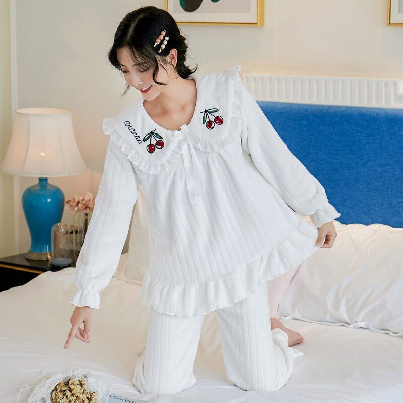 Thick Warm Flannel Cute Cartoon Totoro Hooded Pajamas Sets Women Winter Long Sleeve Coral Velvet Sleepwear Pijama Homewear