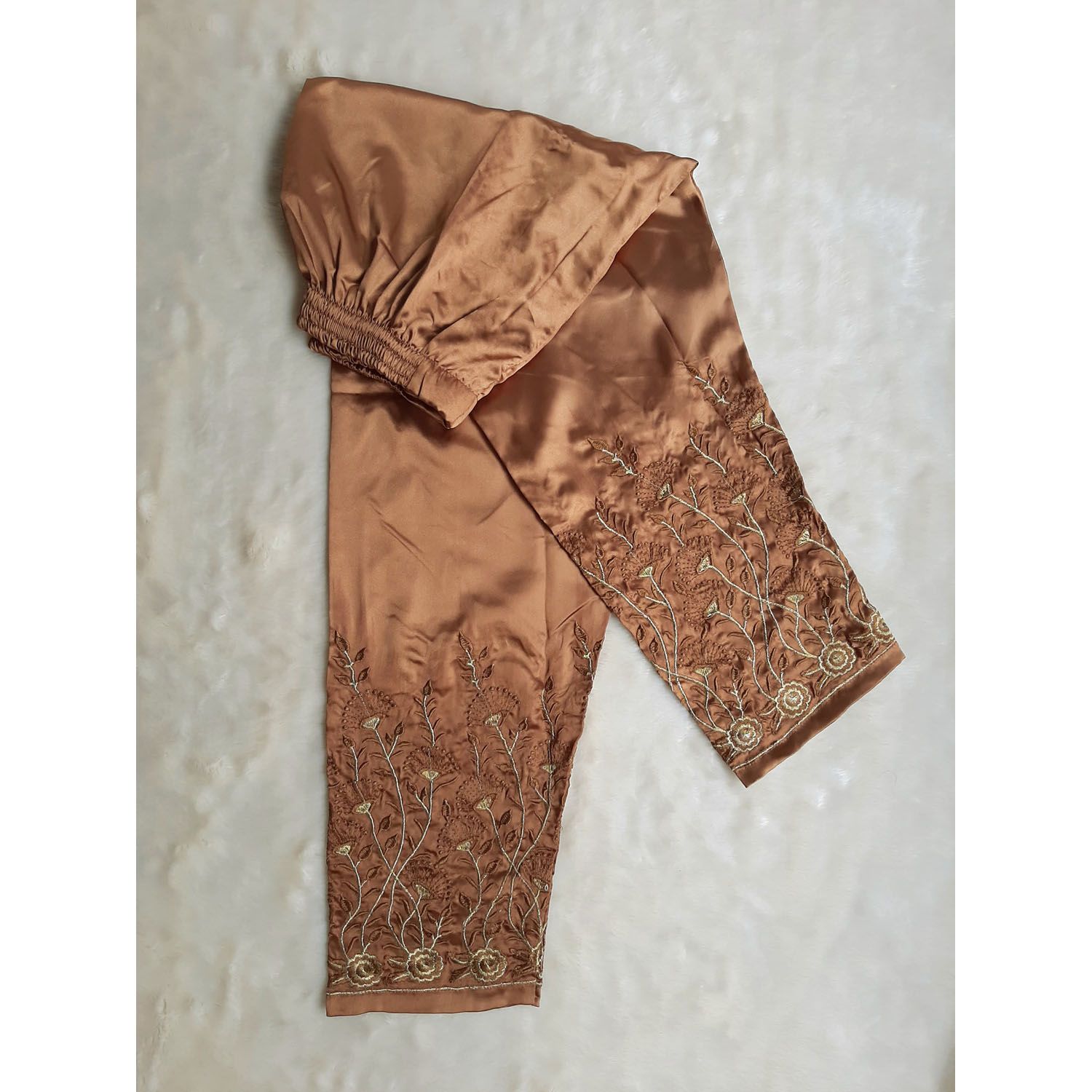fashionable ladies pant. sigarette ambodary womans pant