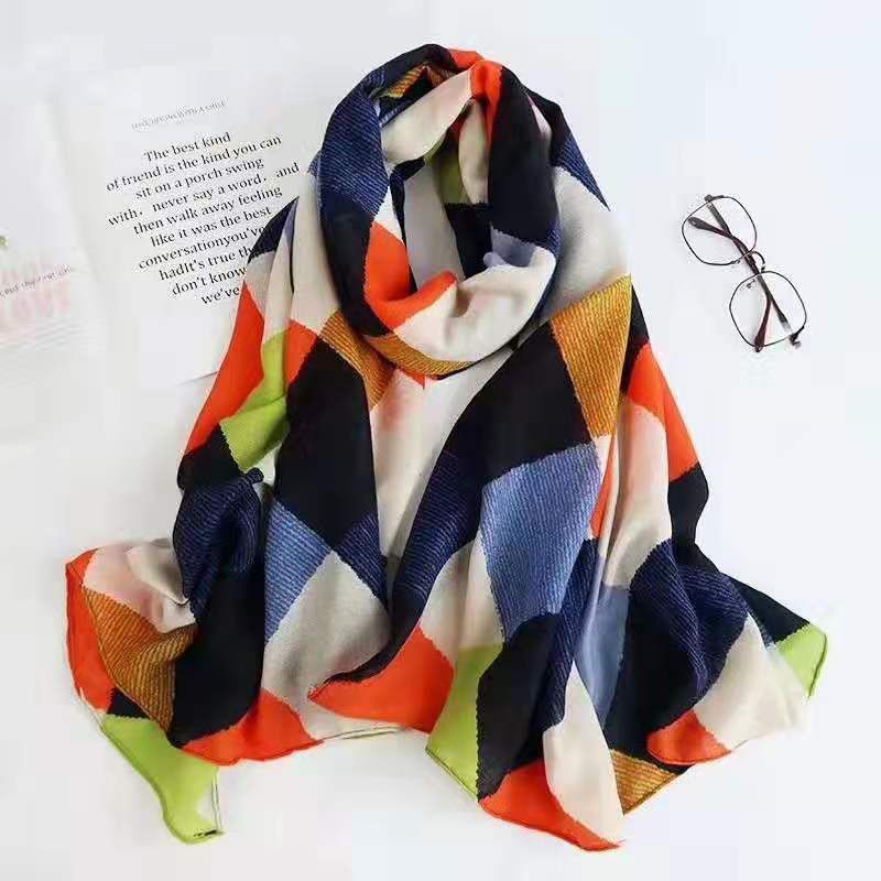 OIMG 2020 Spain Fashion Daisy Floral Tassel Viscose Shawl Scarf Lady Print Soft Pashmina Stole Wrap Snood Bufandas Muslim Hijab Sjaal