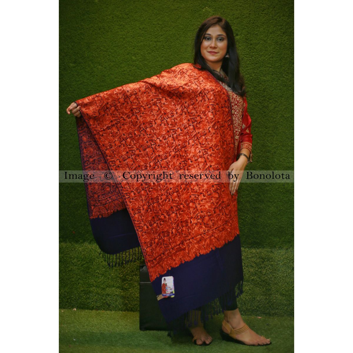 Kashmiri  Poshmina shawl
