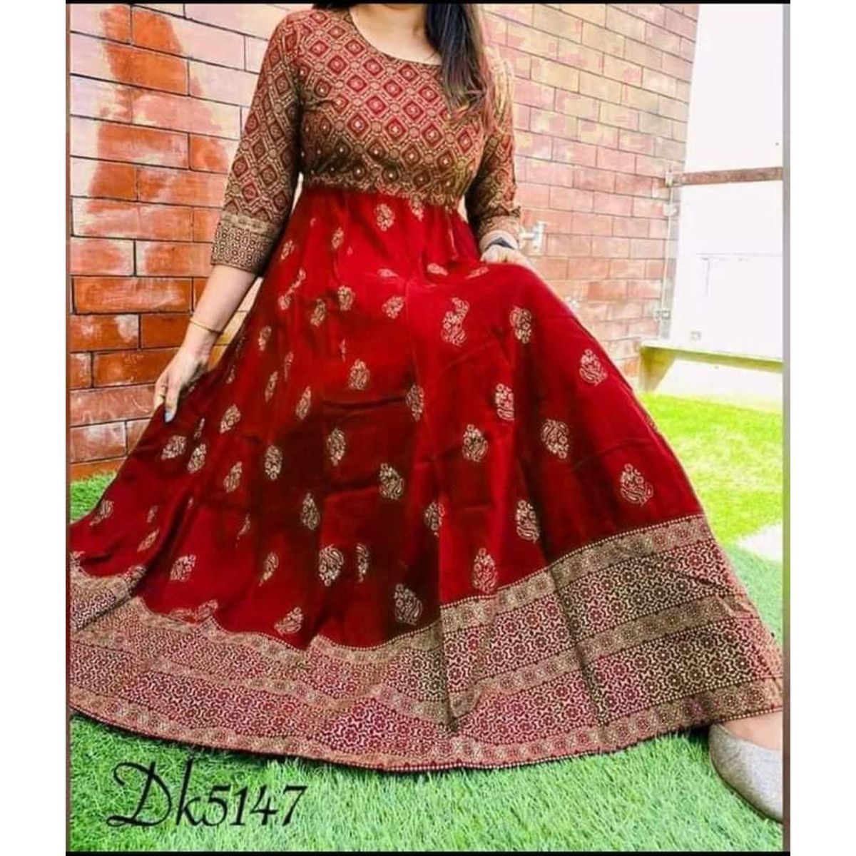 New Fashionable exclusive designed Gown 1piece long kurti different koti, Long kurti For Stylish Women / Girls ( 2 Piece )
