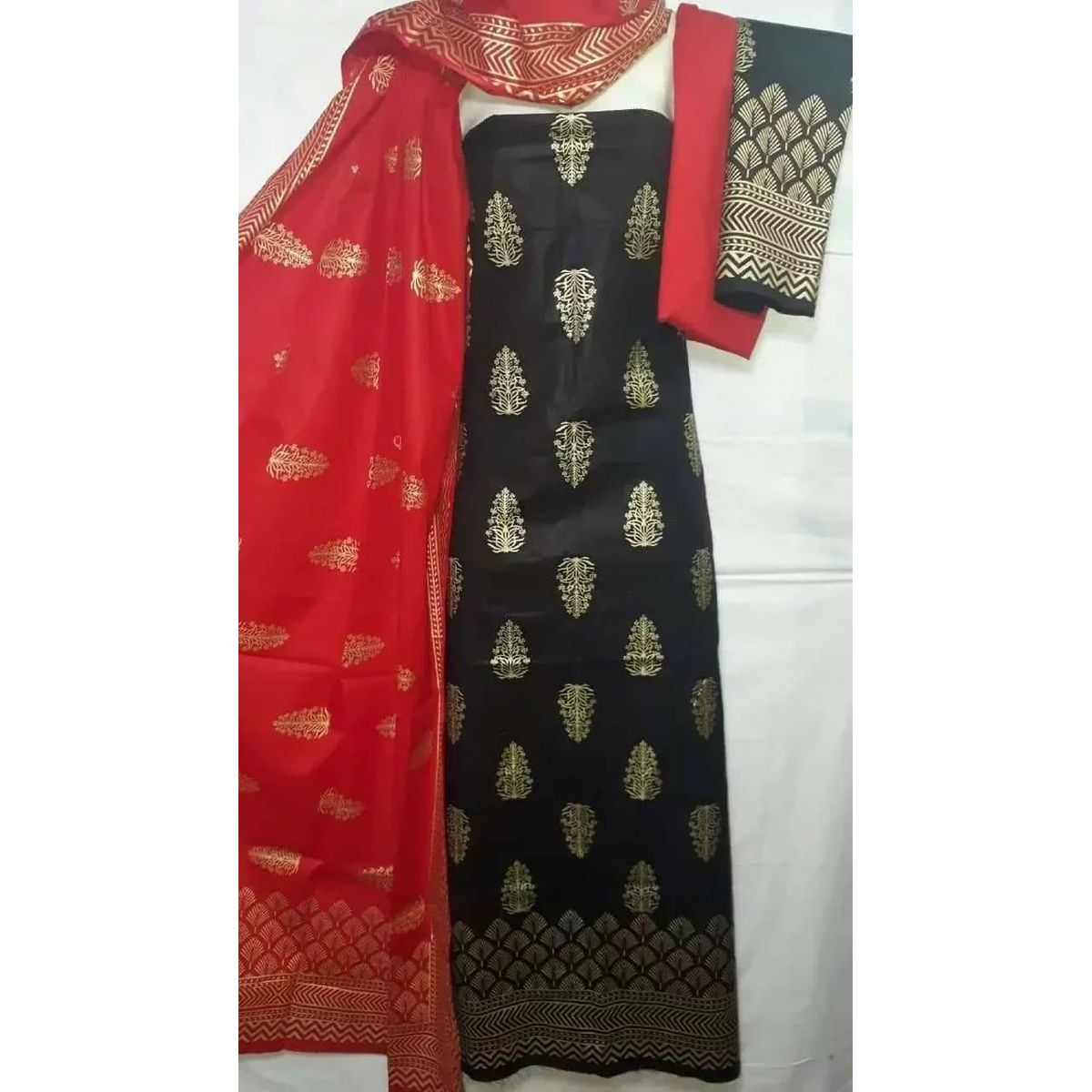 Unstitched Deep Ass Color Cotton Screen Printed Salwar Kameez for Women