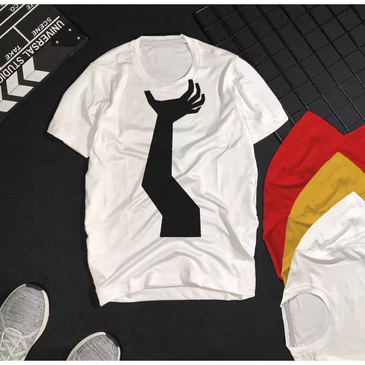 White half sleeve men's T-shirt