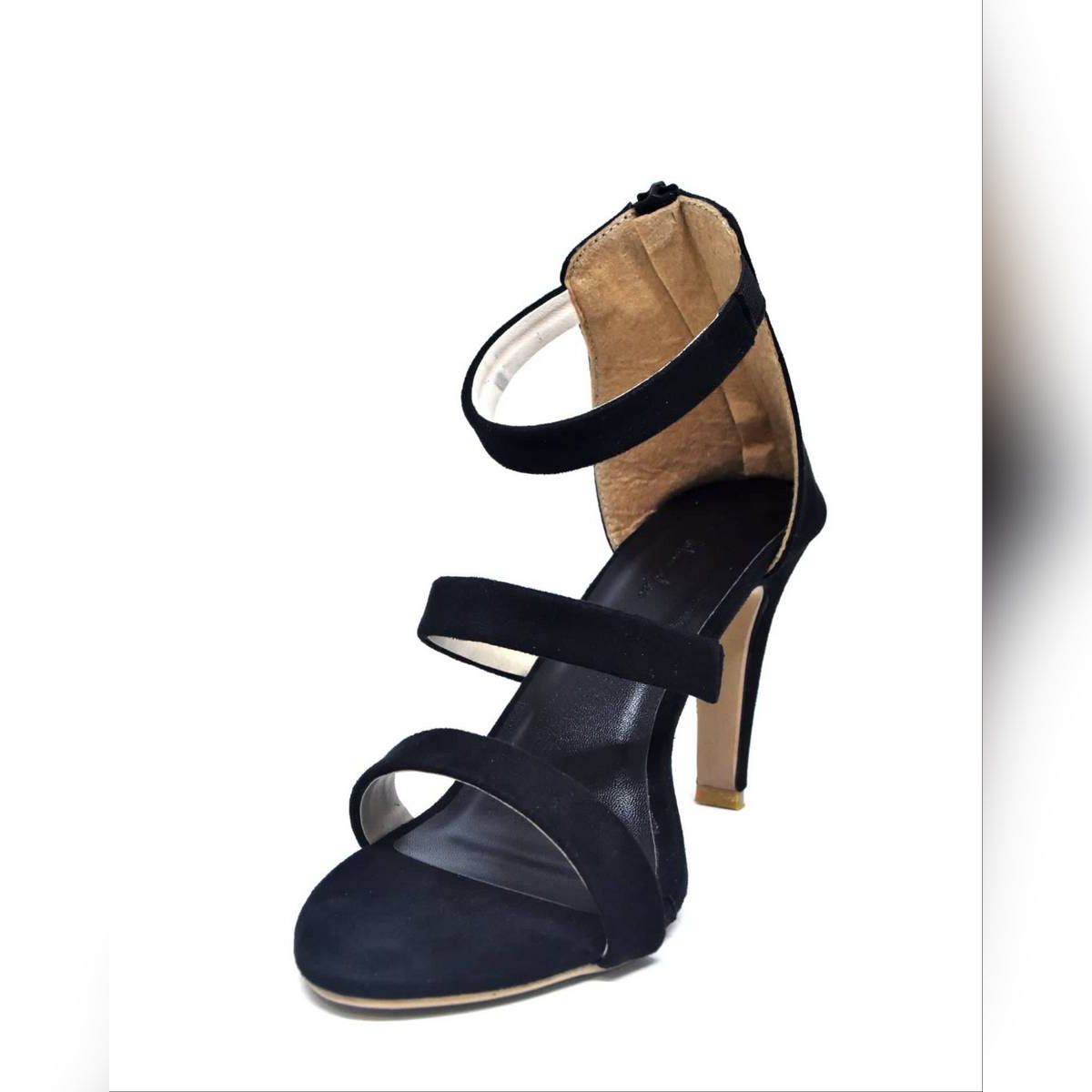 SOUL: woman high heel