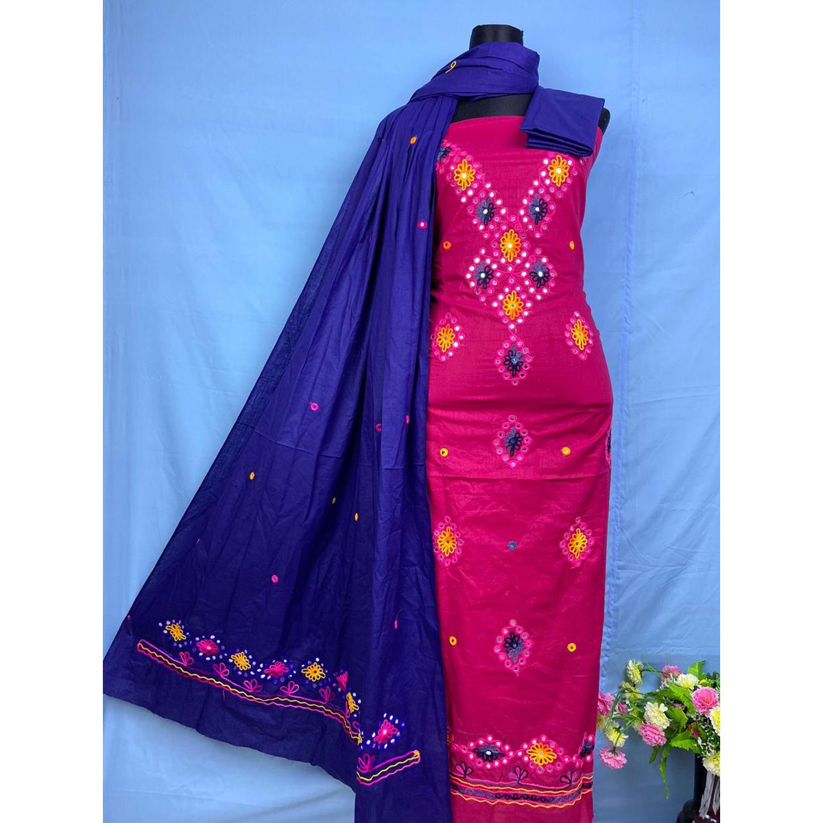 Rong Unstitched Fashionable Stylish Gorgeous Skin Emboridery Three Piece Set For Women Clothing Salwar Kamiz { 3 Piece } রঙ স্কিন এমব্রয়ডারি ডিজাইন থ্রি পিছ