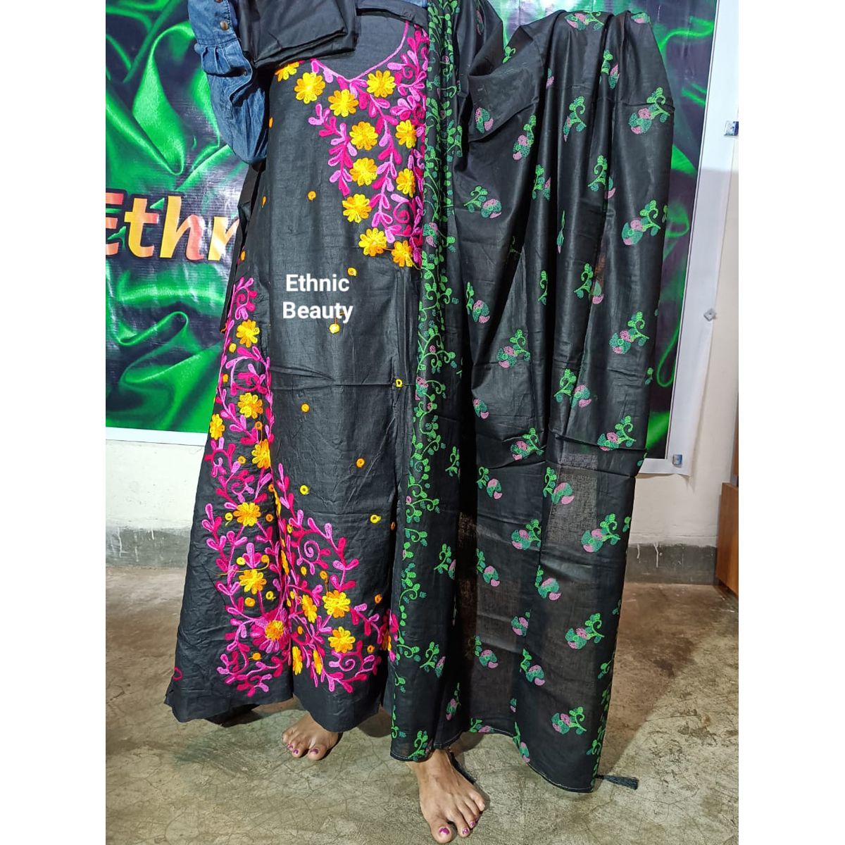Fulkari Three Piece (Unstitch)