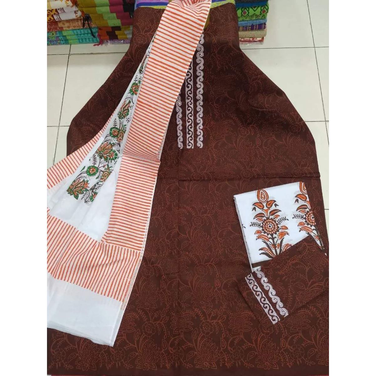 Unstiched Blok Print Cotton Shalwar Kameez For Woman