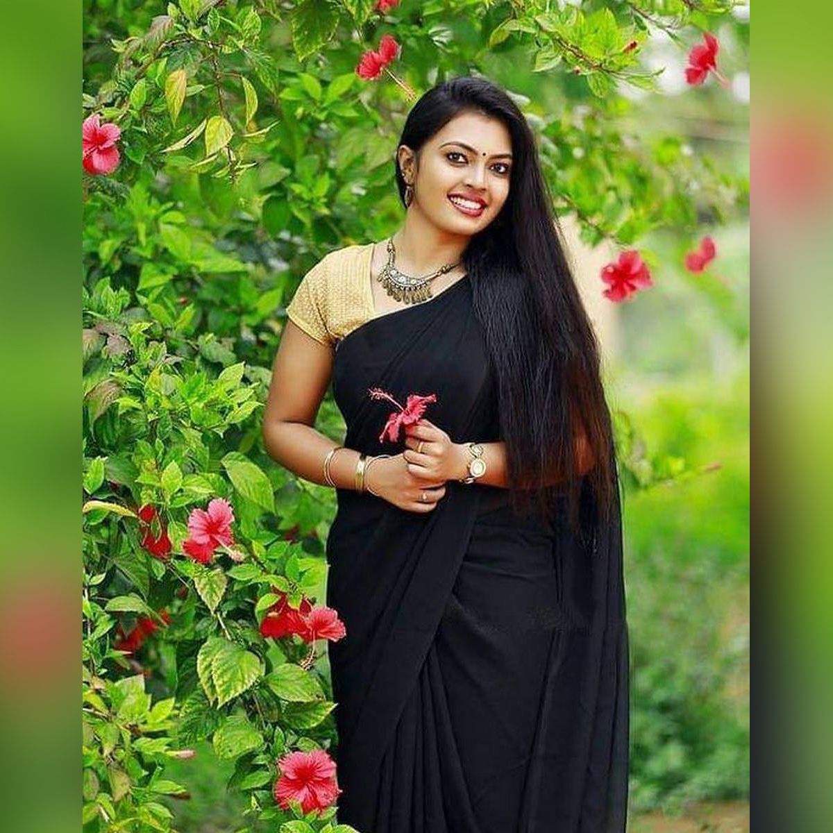 Moslin Than Sarees For Women Black
