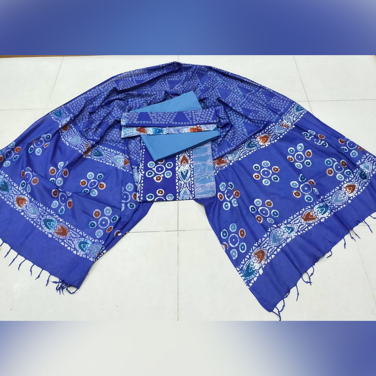 Cumilla Batik UnStitched Chunri Print Three Piece For Women Salwar kamiz Dresses { 3 Piece } বাটিক থ্রি পিস