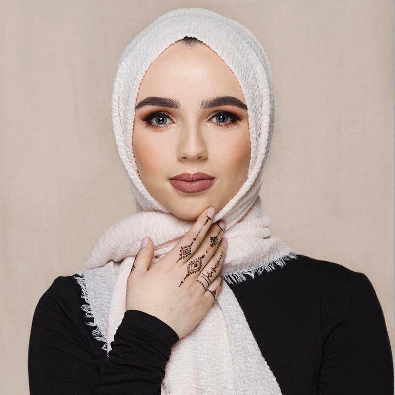 Exclusive Stylish Crinkle Hijab For Woman 1 Pcs