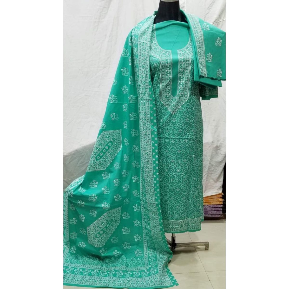 জয় পুরী এম্ব্রুস স্কিন প্রিন্ট থ্রি পিচ-Joy puri ambross Skin print Cotton Three Piece [3 Piece] For Women
