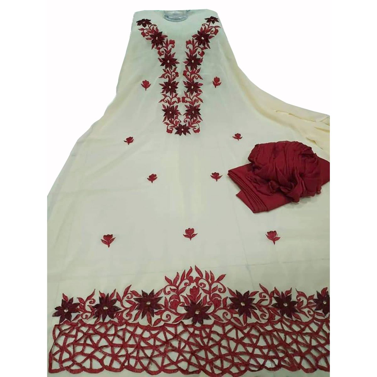 white Color Unstitched Georgette Salwar Kameez for Women