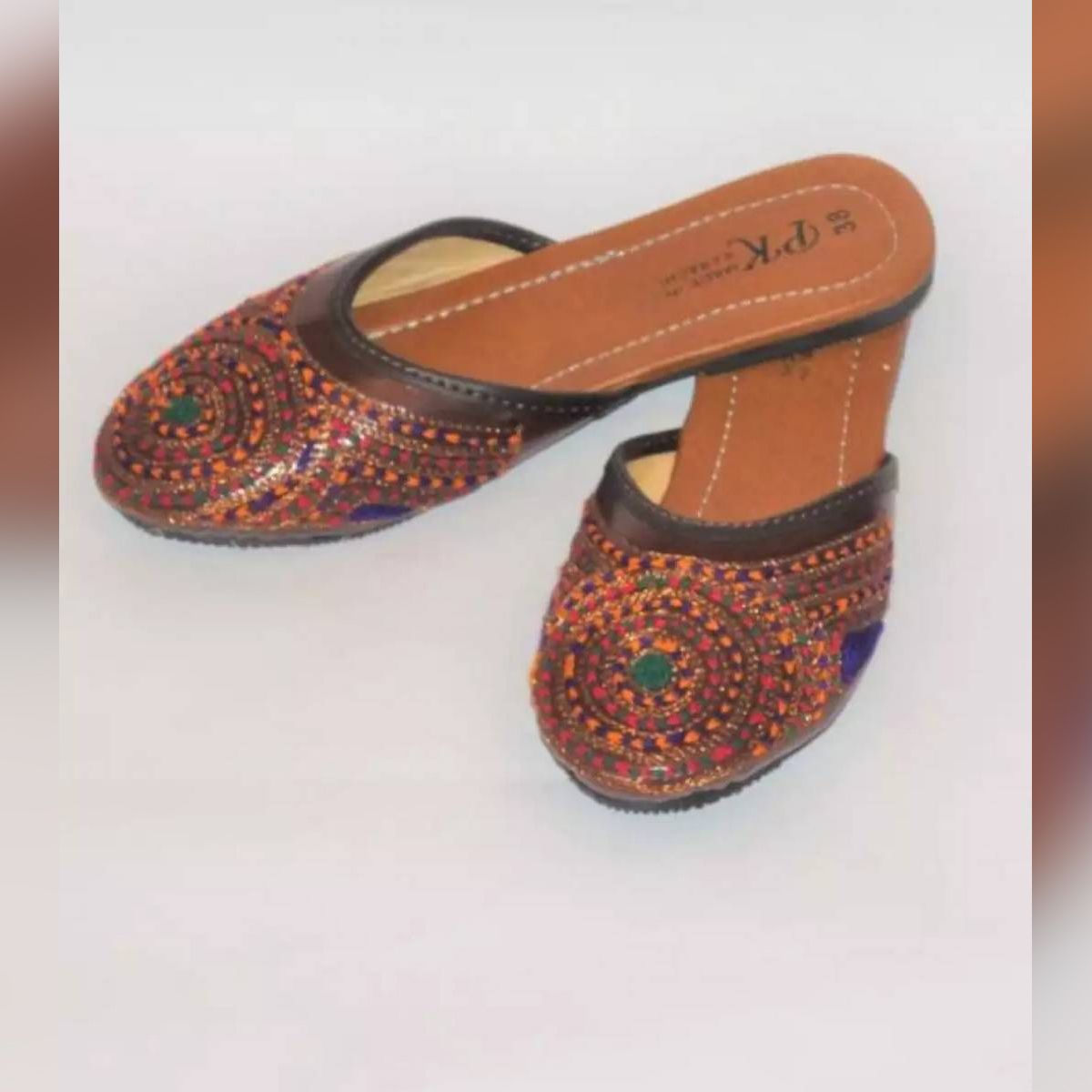 Multi Color Fashionable pakistani nagra Flat Sandal For Women