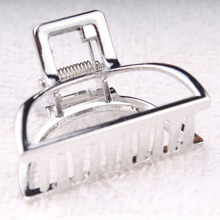 1Pcs Hair Accessories for Women Metal Modern Stylish Hair Claw Hair Clips Bun Pony Tail Holder Washing Beauty Salon Hair Pin