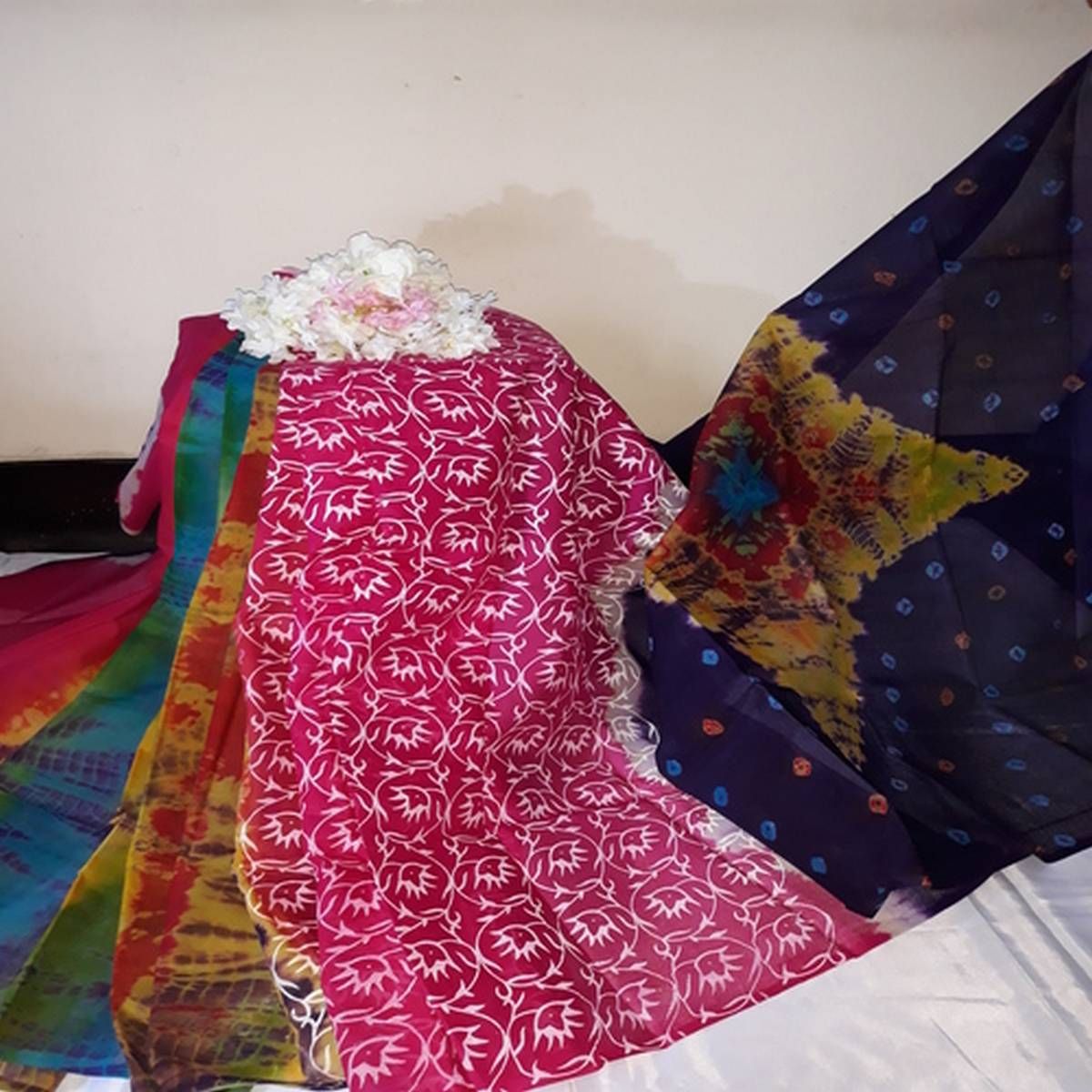 Batik Saree With Blouse Pieces