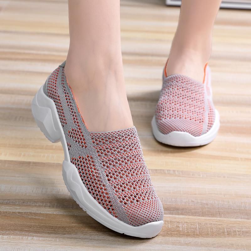 Slip On Shoes Flat Shoes Korean Shoes Rubber Shoes For Wome  Sneakers For Women Slip On Shoes For Women Rubber Shoes For Women  Slip On Sport Shoes For Women Korean Sneakers For Women Running Shoes Black Rubber Shoes For Women