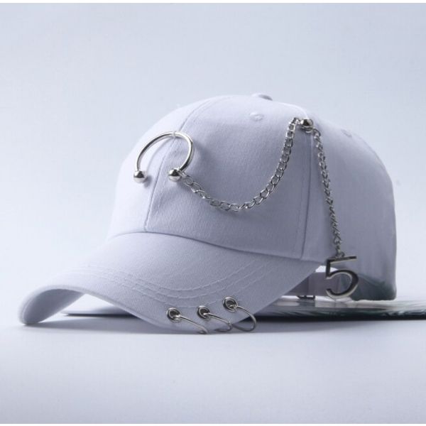 High Quality Adjustable Baseball Hat with Ring Outdoor Sports Sun Cap Women Men Fashion Snapback Hat Chain Punk Summer